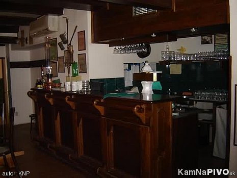 Bar v pivnici
