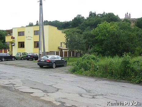 Reštaurácia Arkáda v pokojnej uličke Reštaurácia Arkáda v pokojnej uličke