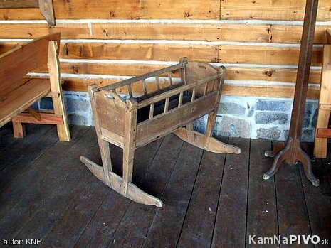kolíska na terase - dekorácia kolíska na terase - dekorácia