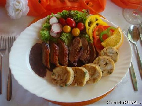 Kačacie prsia s višňovou omáčkou Kačacie prsia s višňovou omáčkou