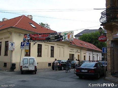 Uhorský dvor