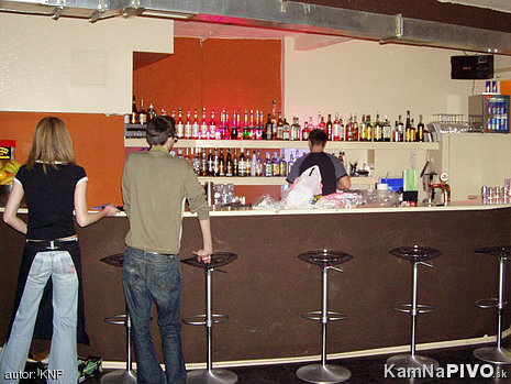Bar na -1 poschodí