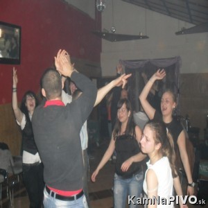 Pic27201