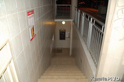 Vchod po schodoch